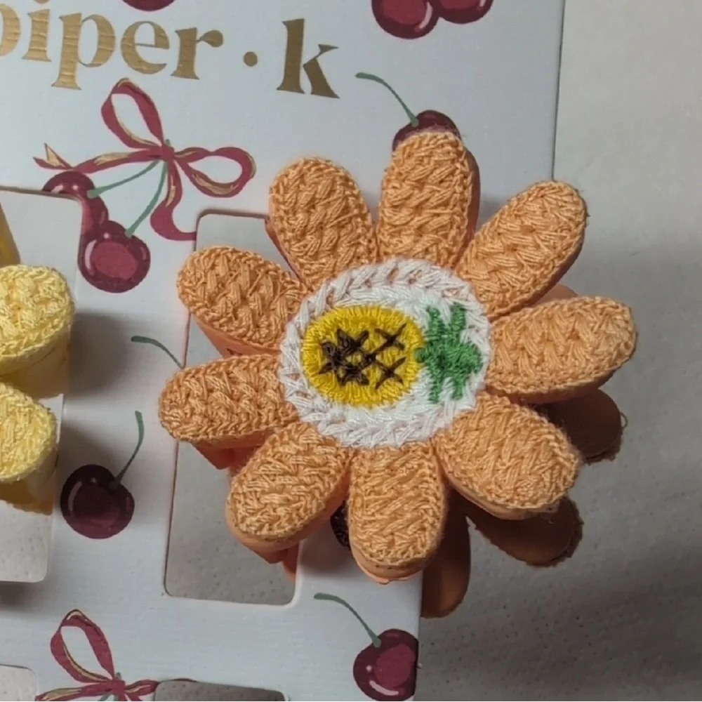 NWT Piper K Embroidered Fruit Hair Claw Clips